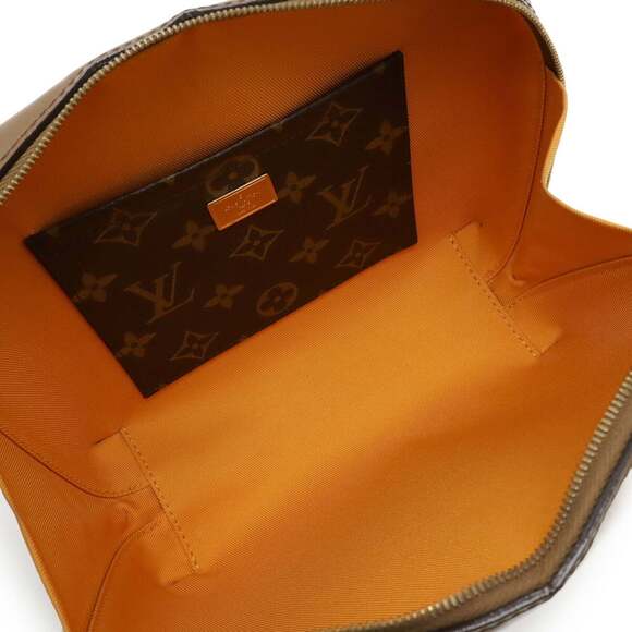 LOUIS VUITTON Brown Monogram Pochette Shoulder Bag - Picture 7 of 9